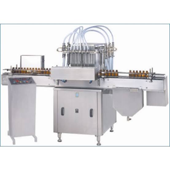 Liquid filling machine